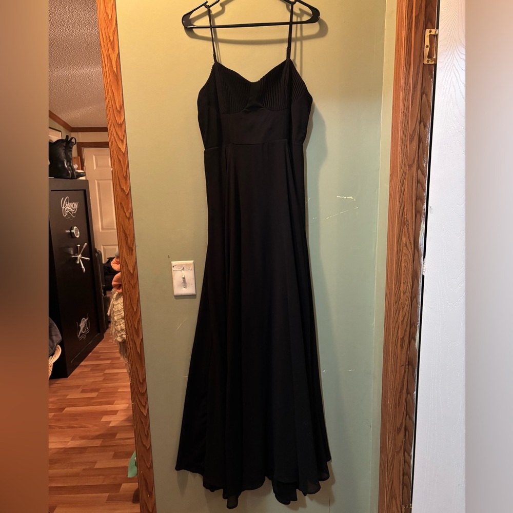 woman’s black prom dress